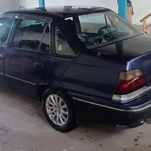 Daewoo Nexia, 1996