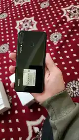 Huawei Nova 4e-3