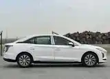 Hongqi E-QM5, 2024-2