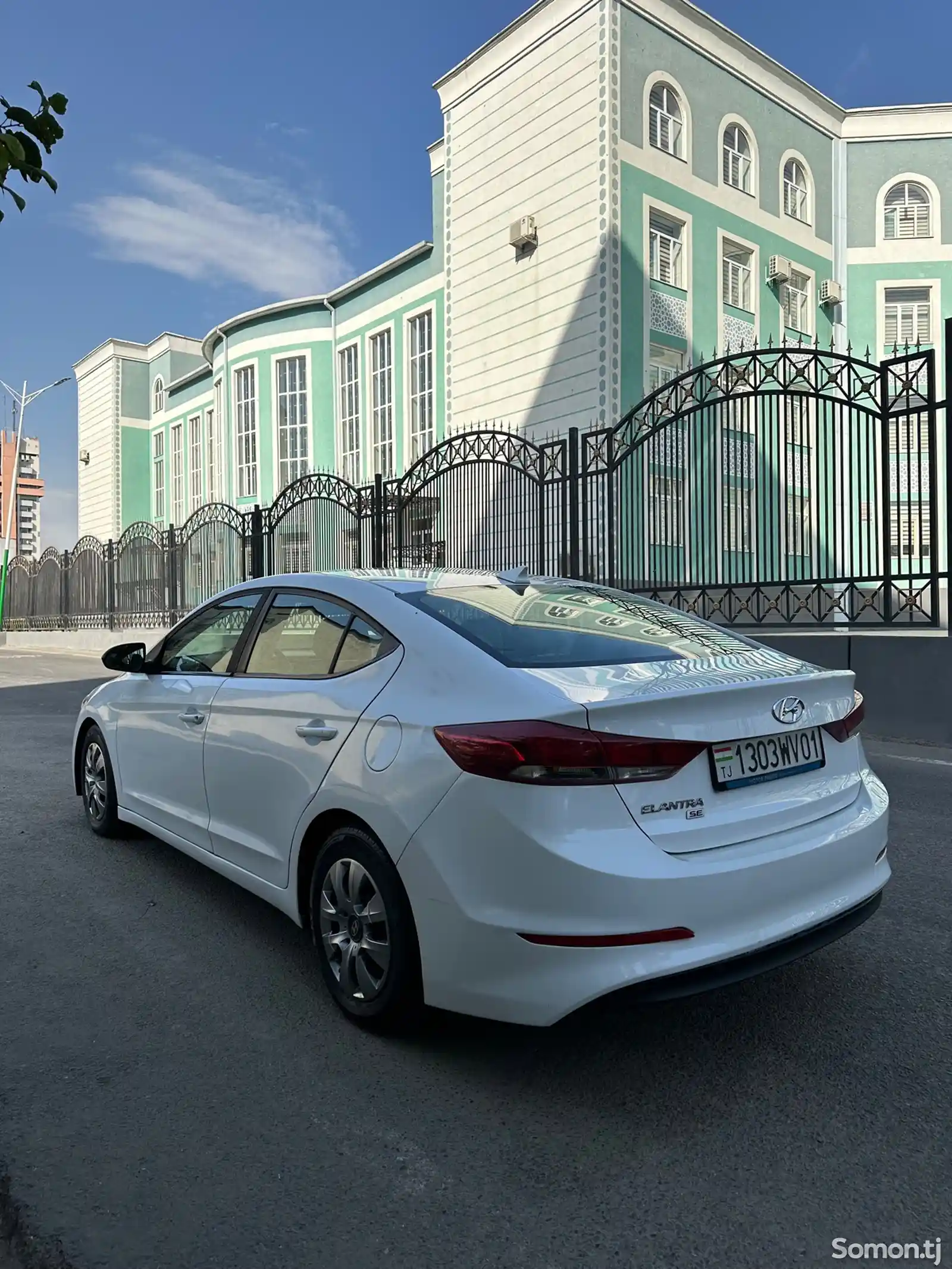 Hyundai Elantra, 2017-4