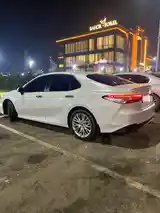 Toyota Camry, 2018-4