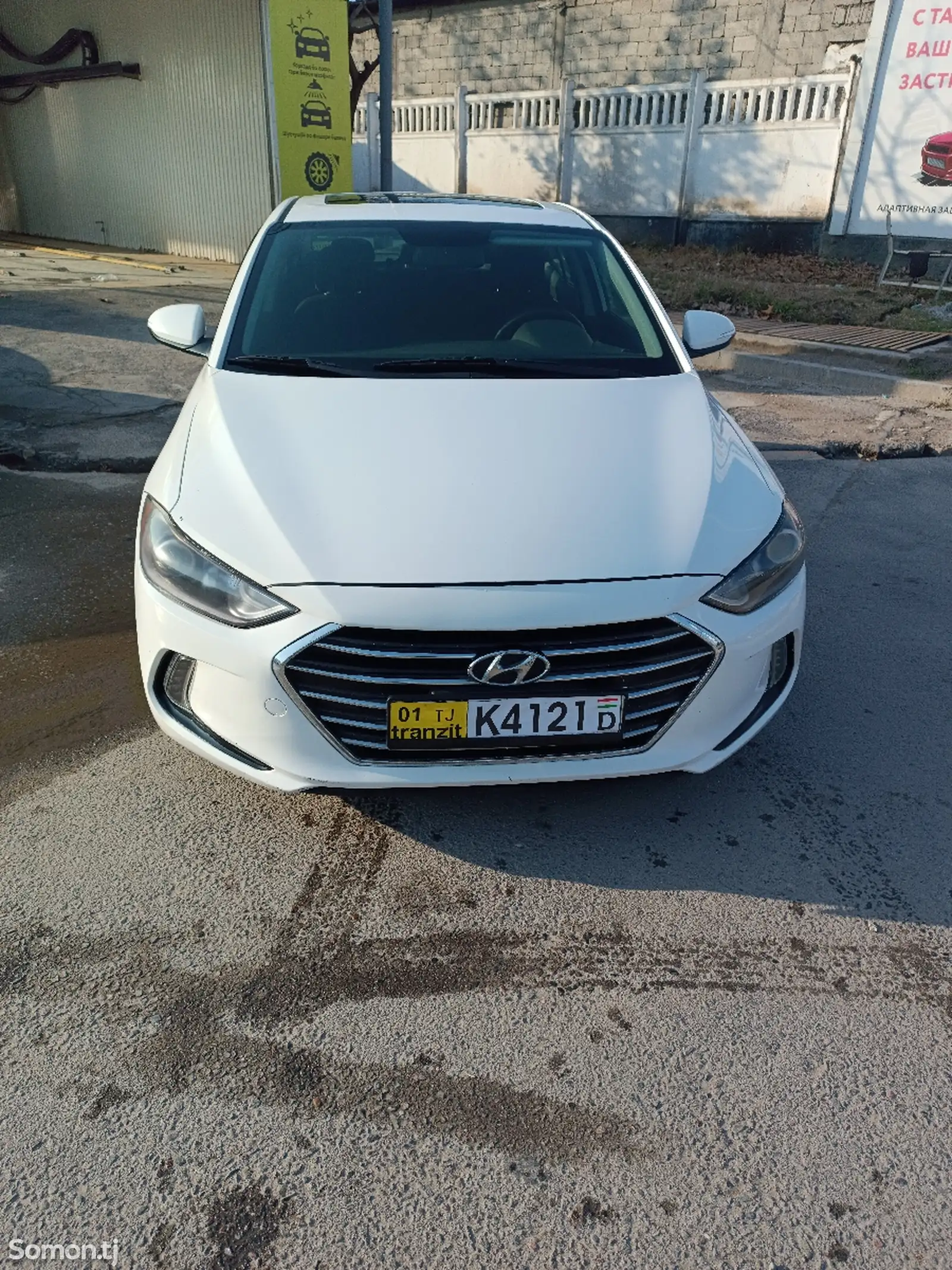 Hyundai Elantra, 2017-1