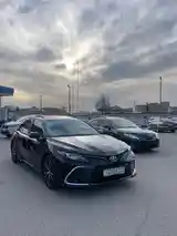 Toyota Camry, 2018-3