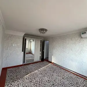 3-комн. квартира, 2 этаж, 58 м², Сино