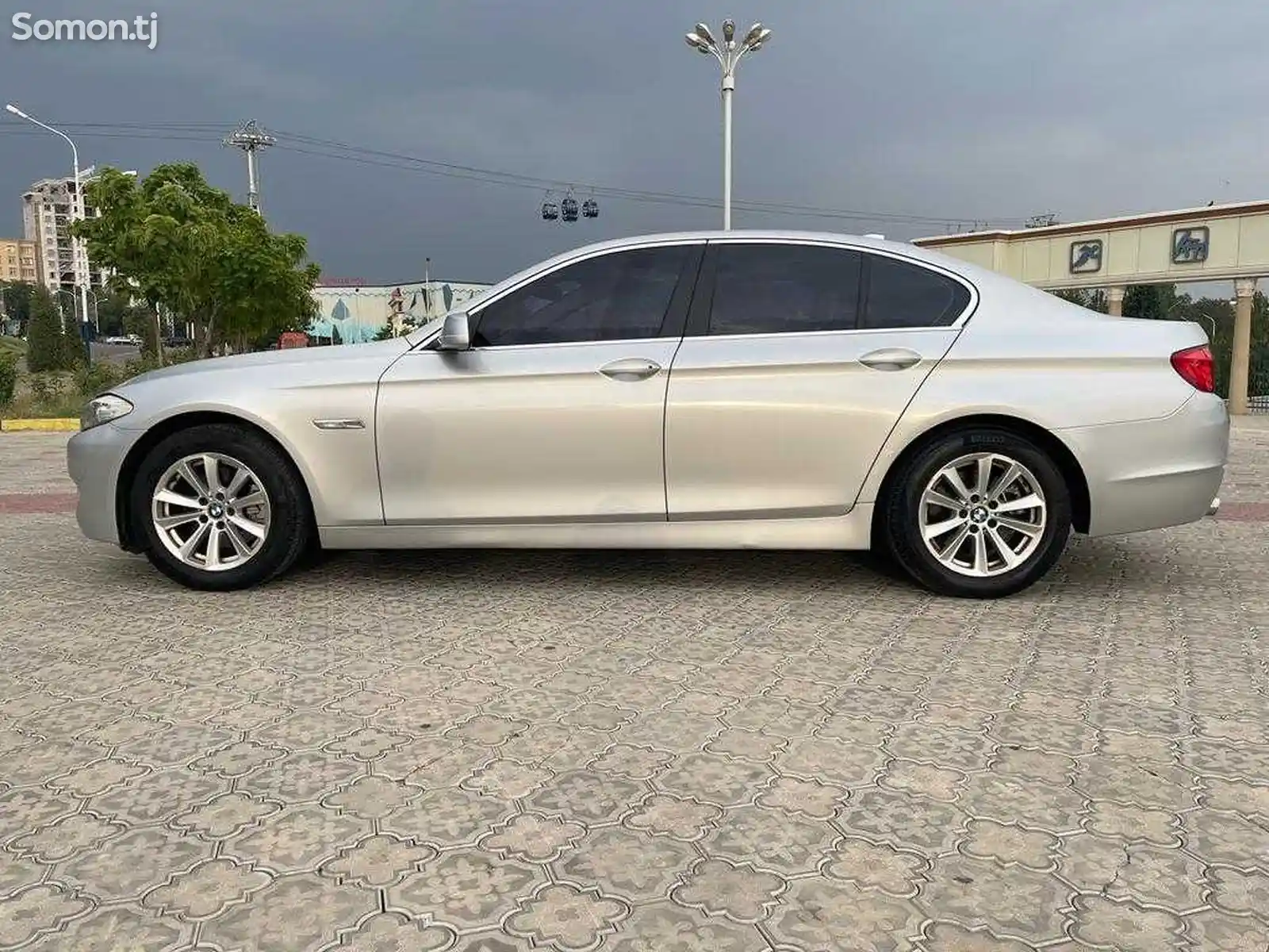 BMW 5 series, 2013-9