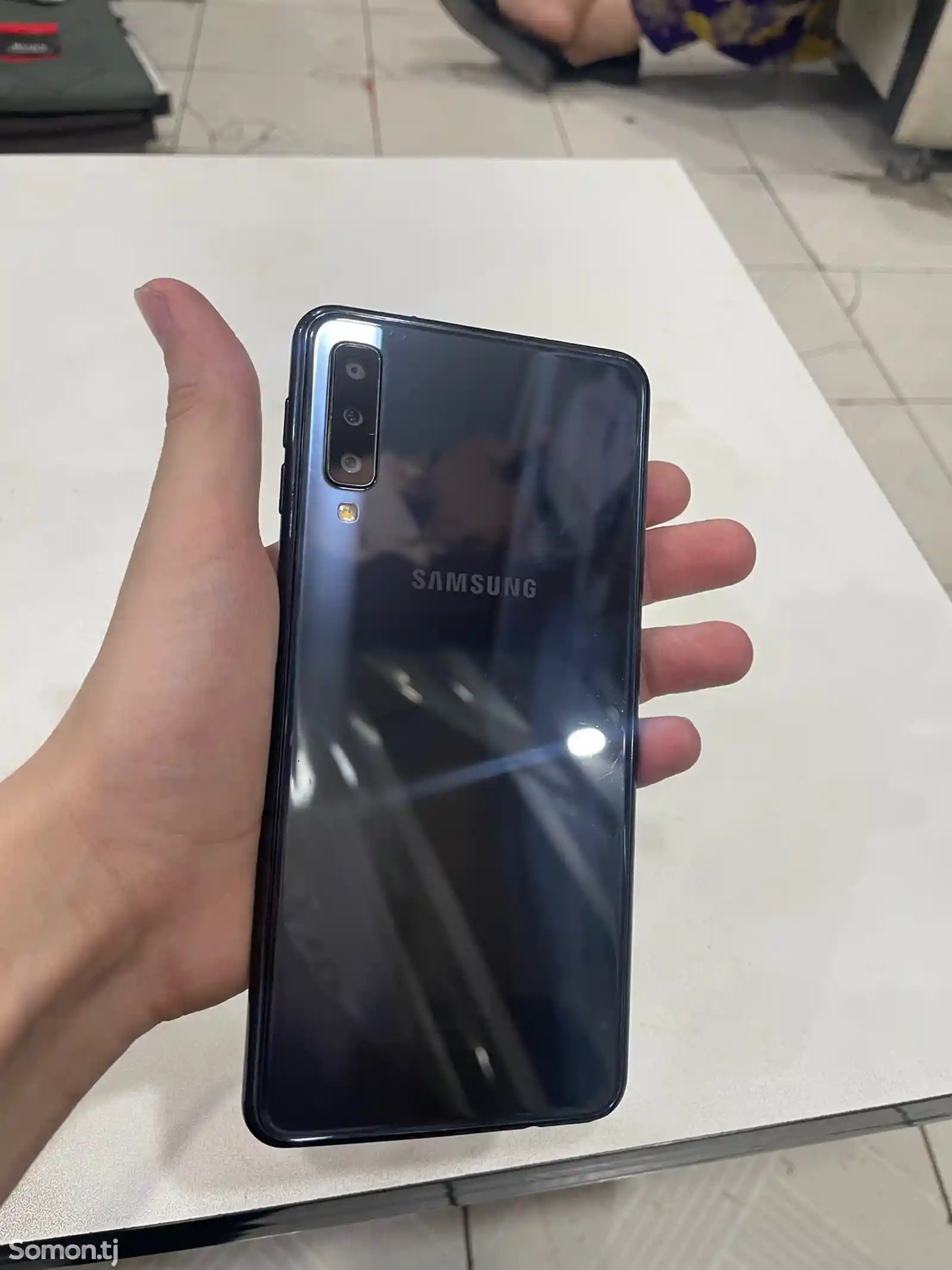 Samsung Galaxy A7 2018-3