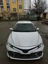 Toyota Camry, 2018-5