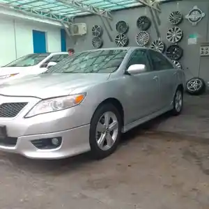 Toyota Camry, 2011