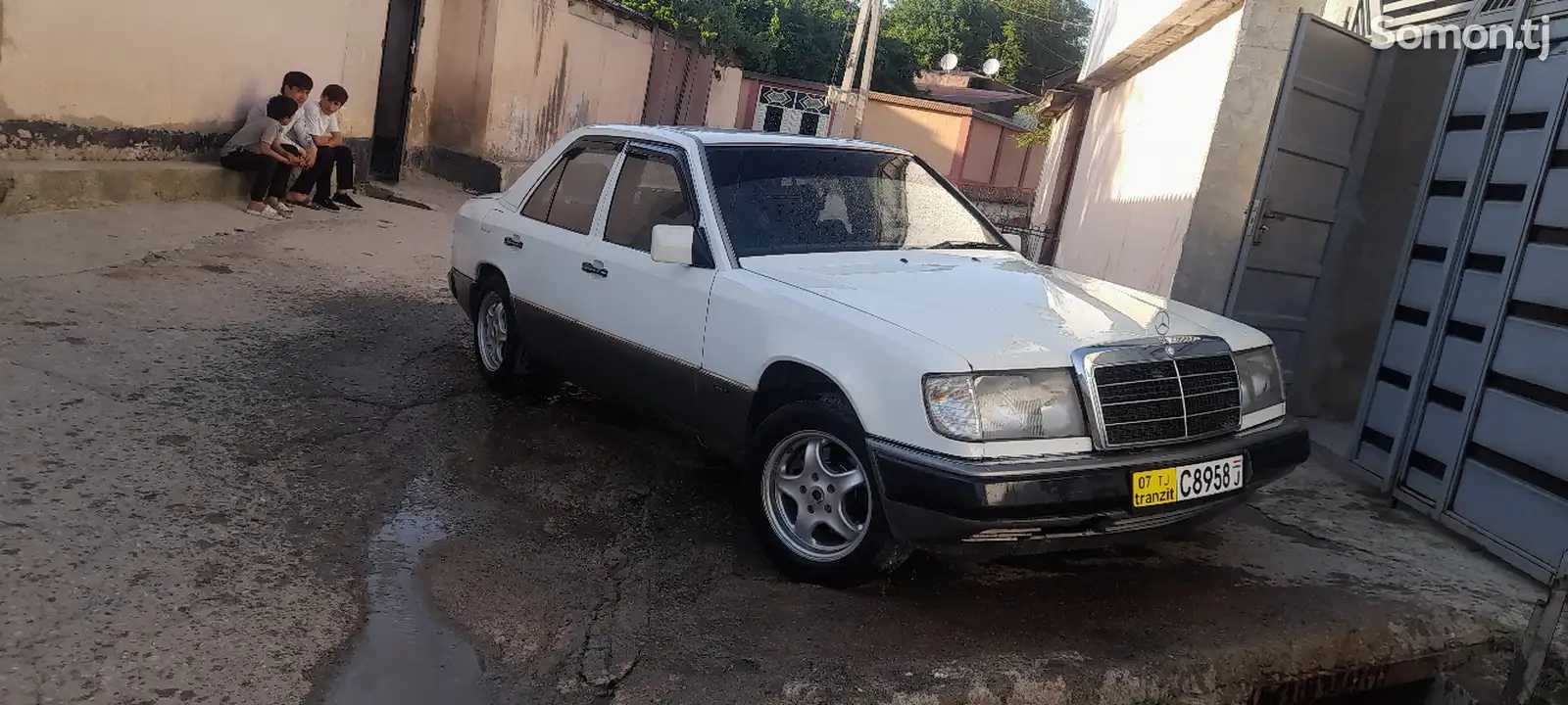 Mercedes-Benz W124, 1993-2