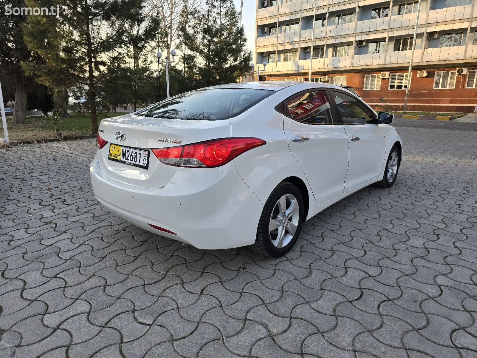 Hyundai Avante, 2011-1