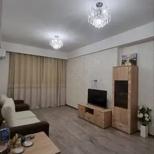 2-комн. квартира, 10 этаж, 75м², Cомони