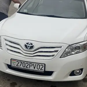 Toyota Camry, 2011