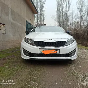 Kia K5, 2011