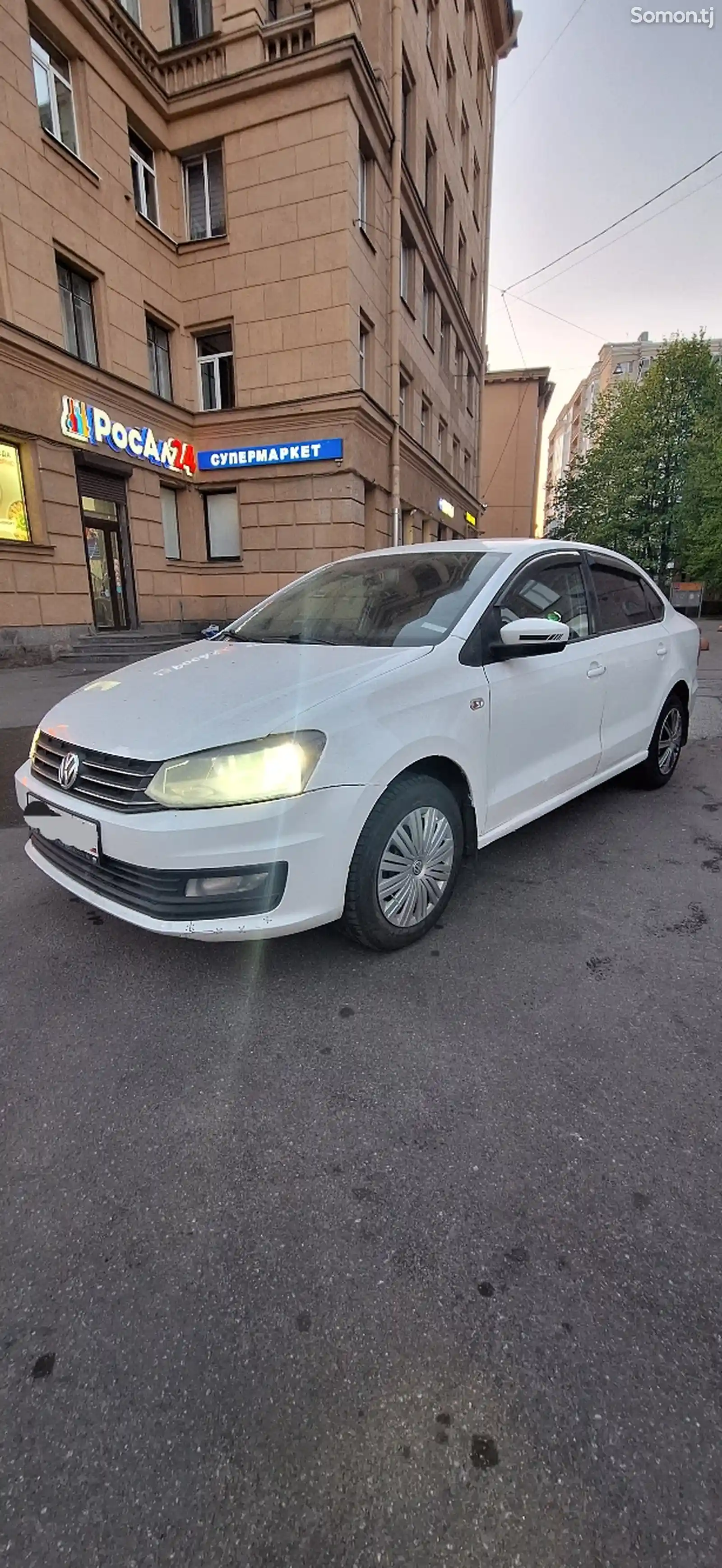 Volkswagen Polo, 2015-1