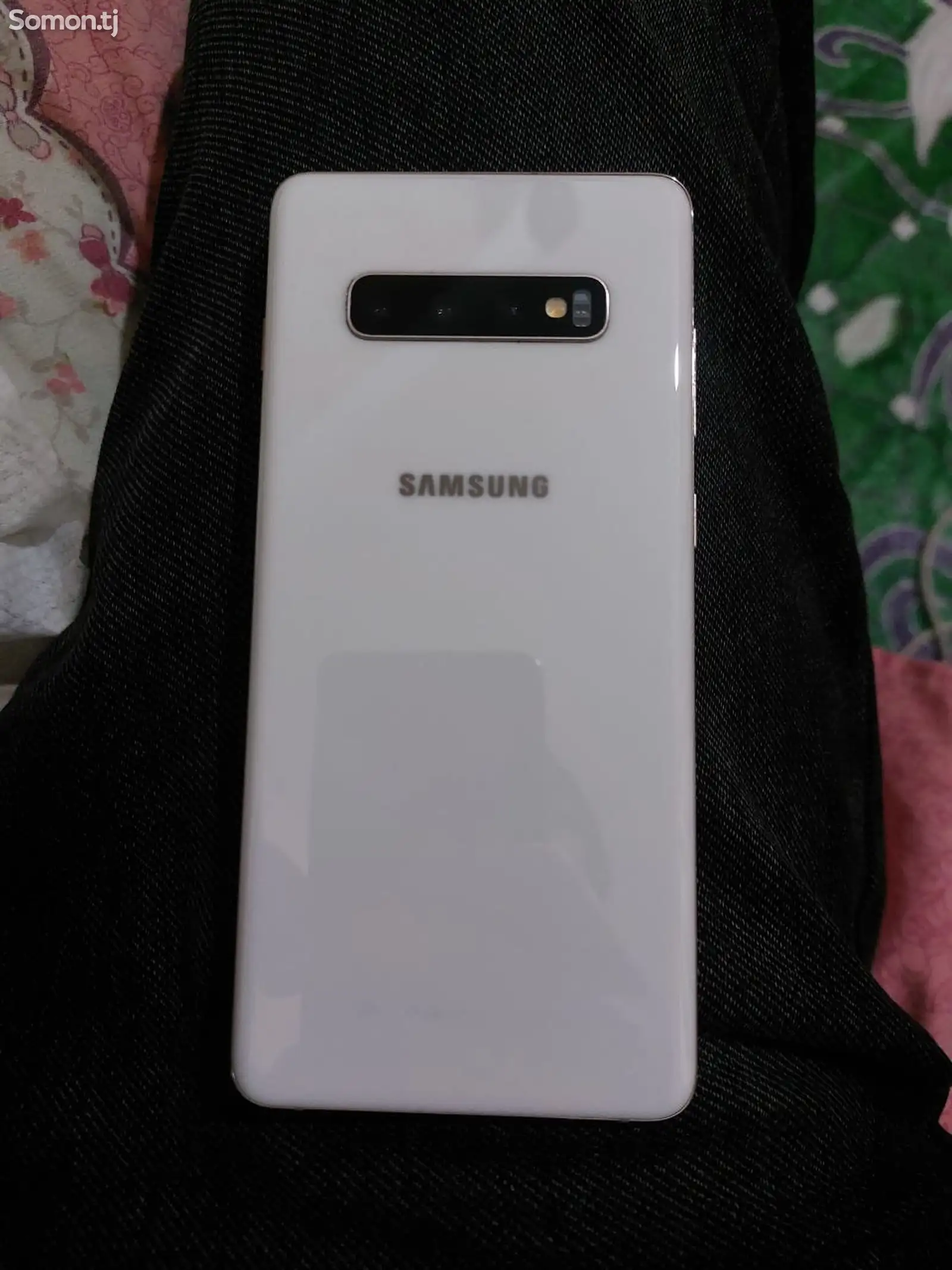 Samsung Galaxy S10+-1