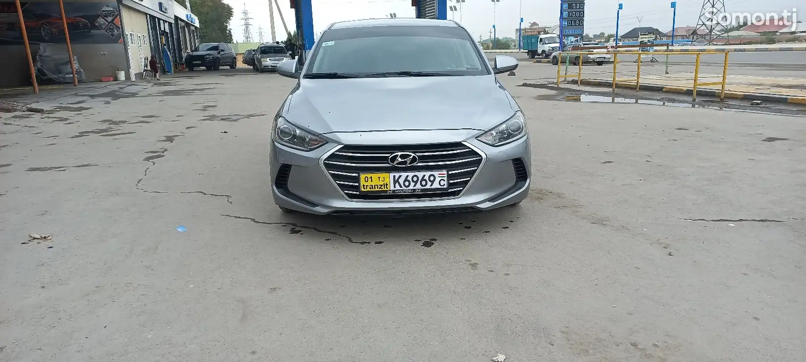 Hyundai Elantra, 2017-1