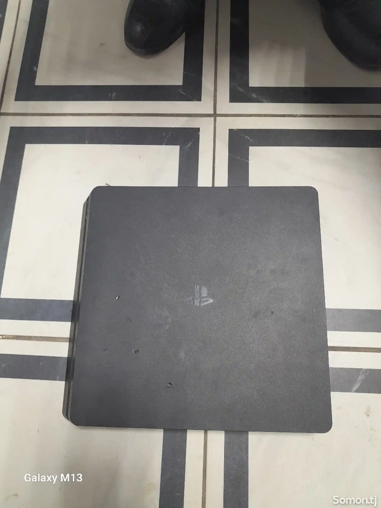 Игровая приставка Sony Playstation 4 slim-1