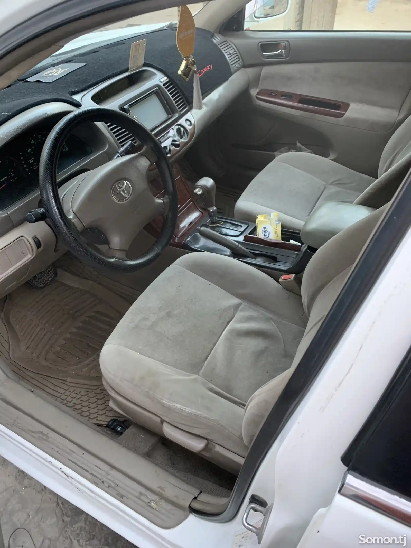 Toyota Camry, 2005-4