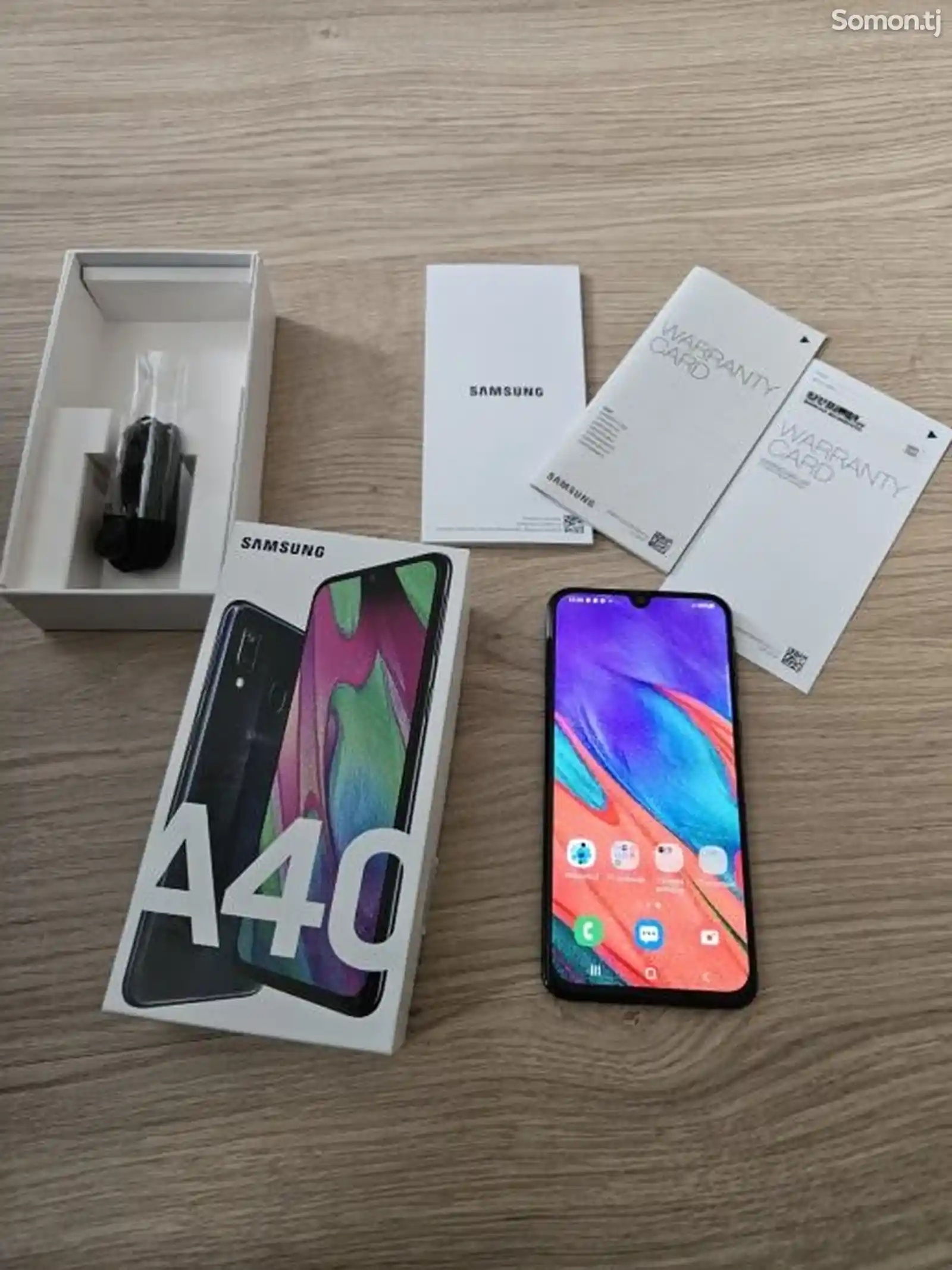 Samsung Galaxy A40 64Gb-1