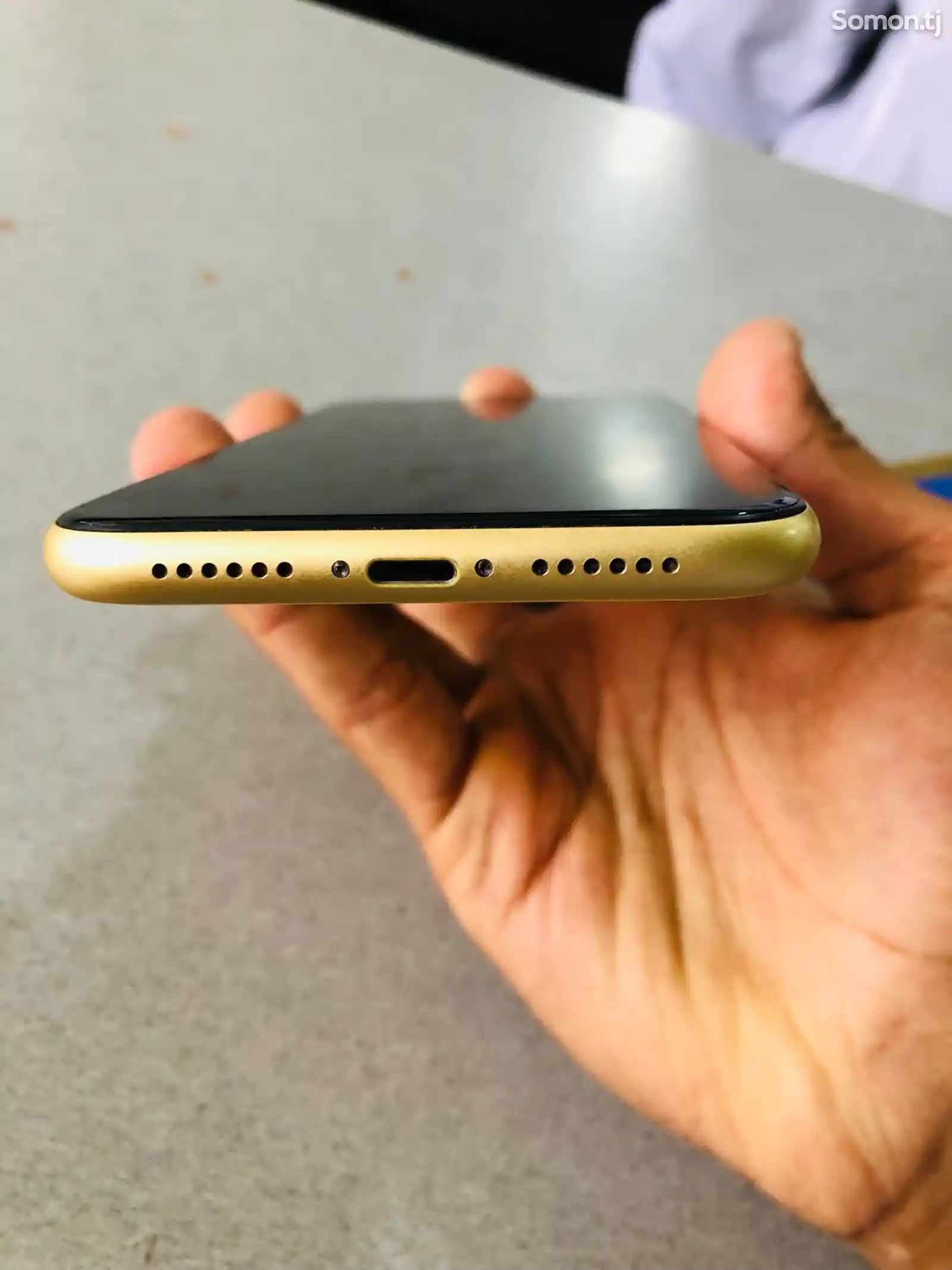 Apple iPhone Xr, 64 gb, Yellow-5