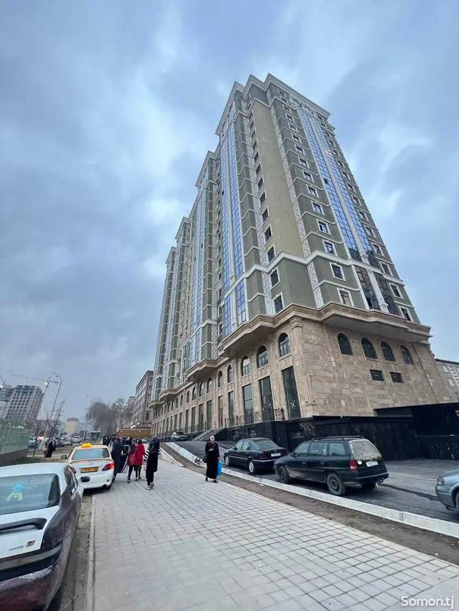 6-комн. квартира, 18 этаж, 440 м², 82 мкр-2