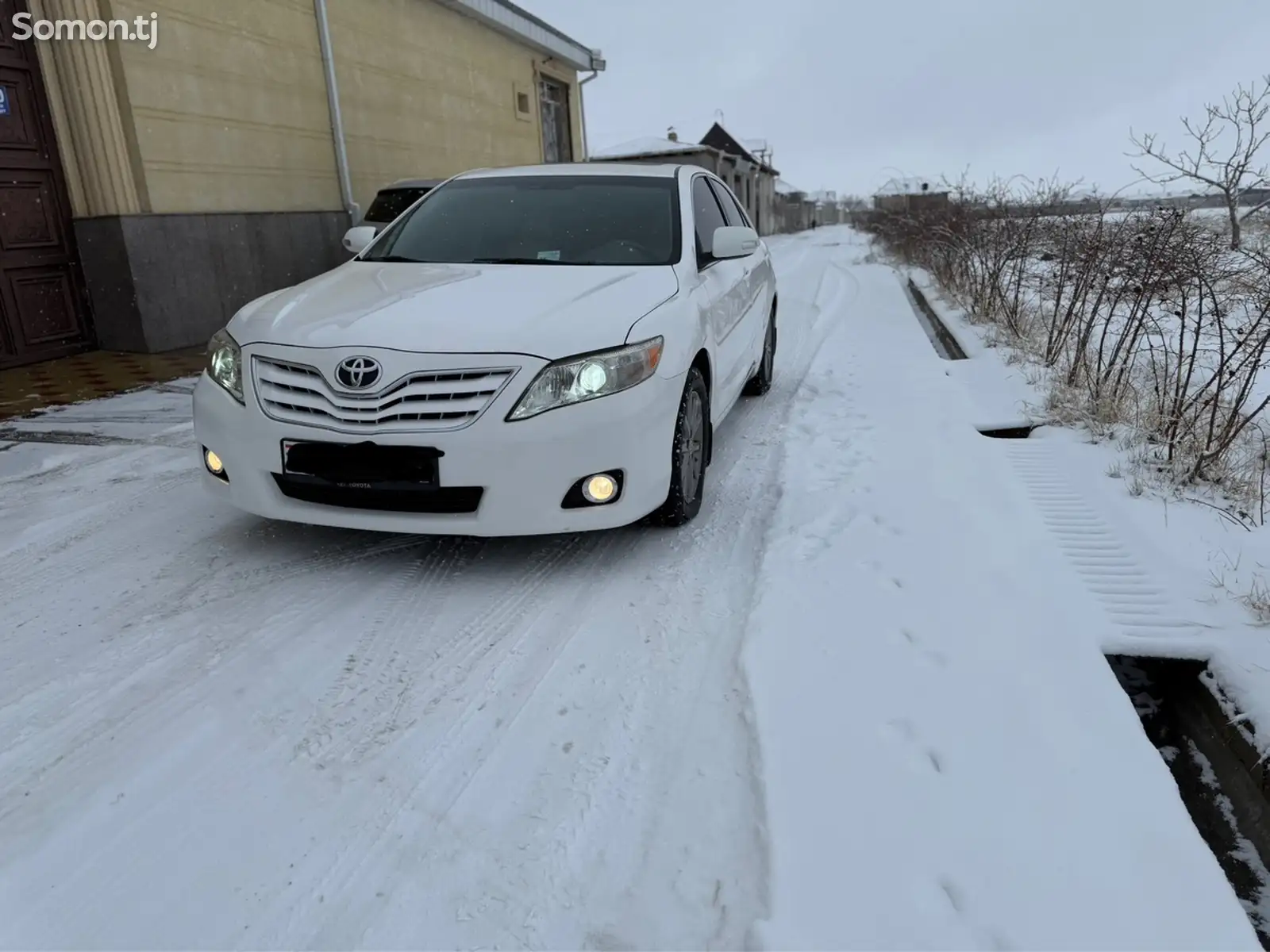 Toyota Camry, 2010-1