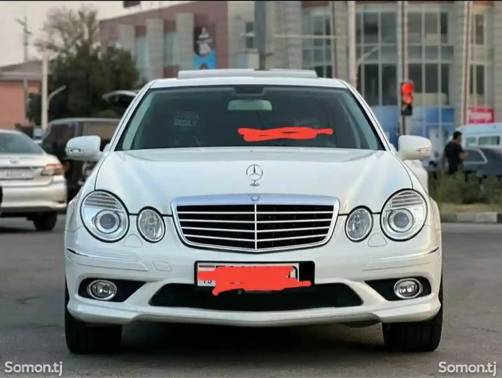 Лобовое стекло от Mercedes-Benz W211, 2008-2