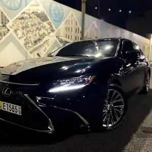 Lexus ES series, 2014