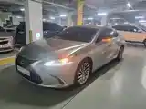 Lexus ES series, 2019-10