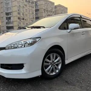 Toyota Wish, 2014