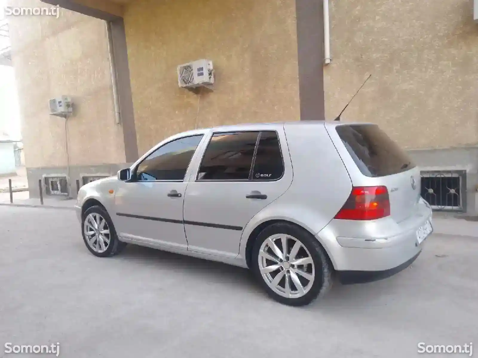 Volkswagen Golf, 1999