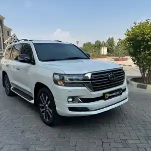 Toyota Land Cruiser, 2018