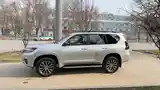 Toyota Land Cruiser Prado, 2022-4