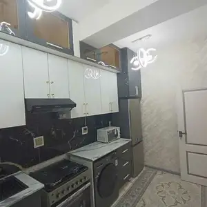 2-комн. квартира, 9 этаж, 70м², Шохмансур