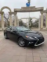 Lexus ES series, 2017-3