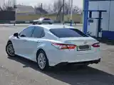 Toyota Camry, 2019-15