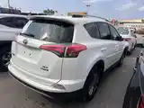 Toyota RAV 4, 2017-4