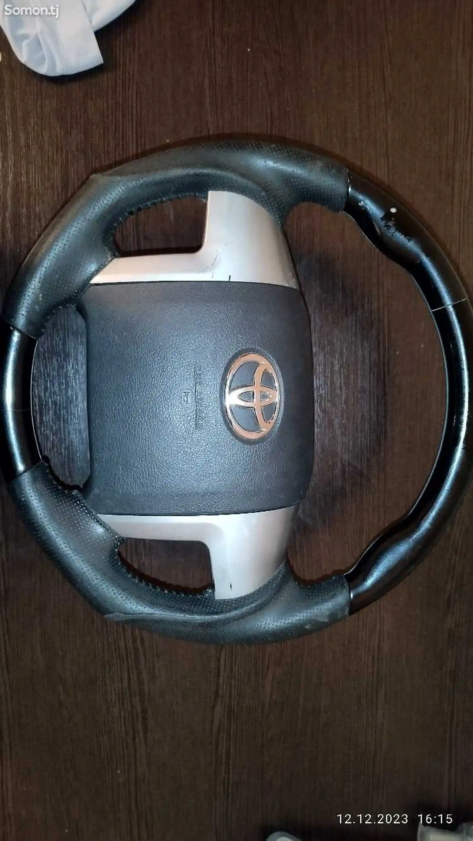 Руль Toyota Alphard-3