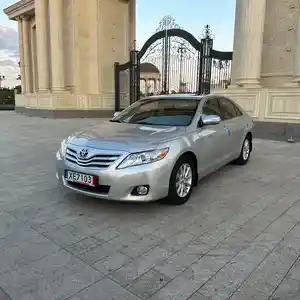 Toyota Camry, 2011