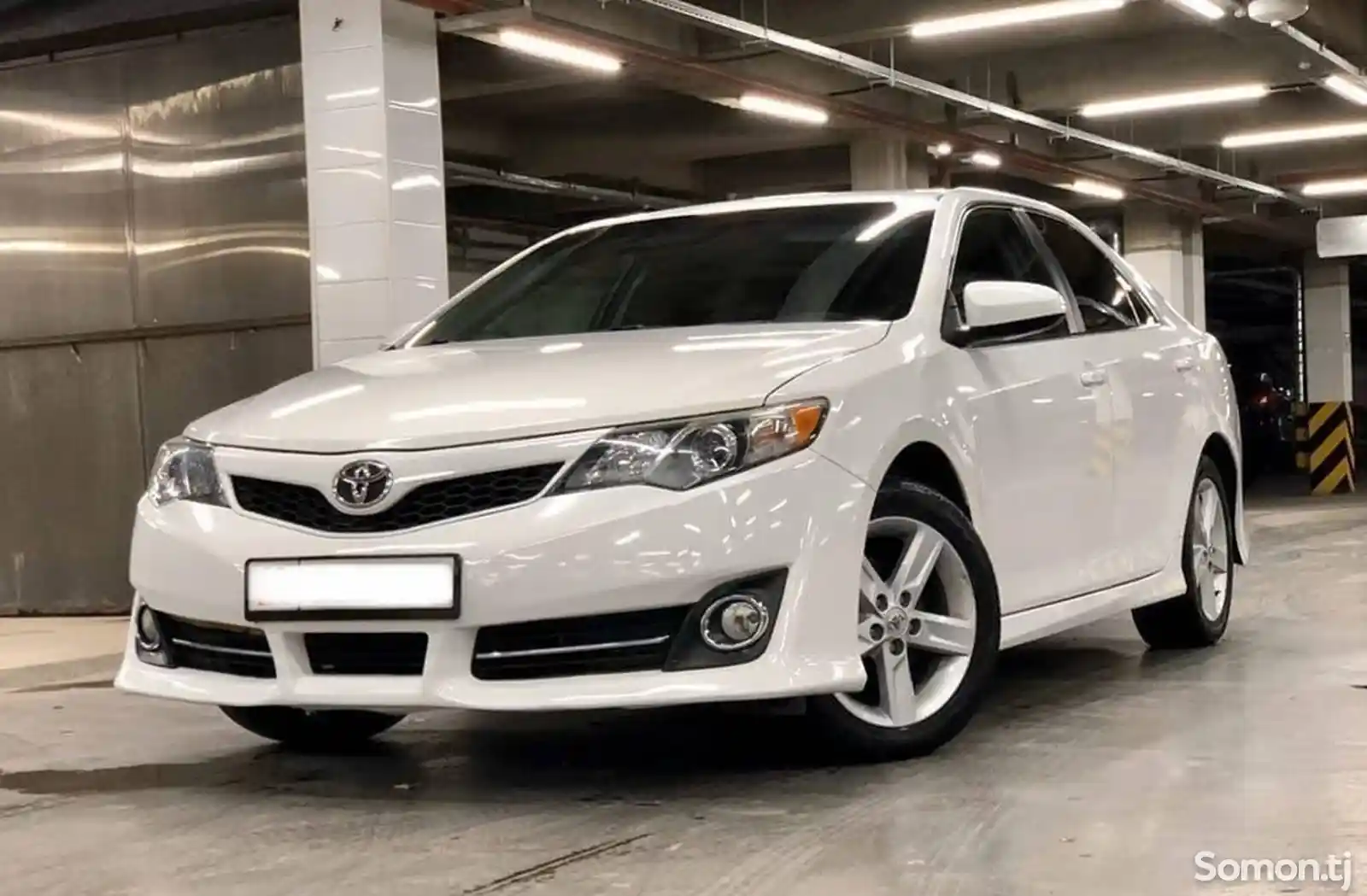 Toyota Camry, 2012-1