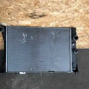 Радиатор охлаждения двигателя Mercedes Benz C-class, w204