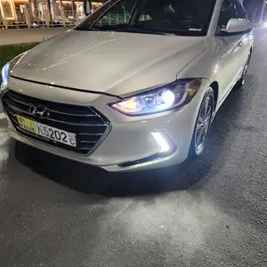 Hyundai Elantra, 2017