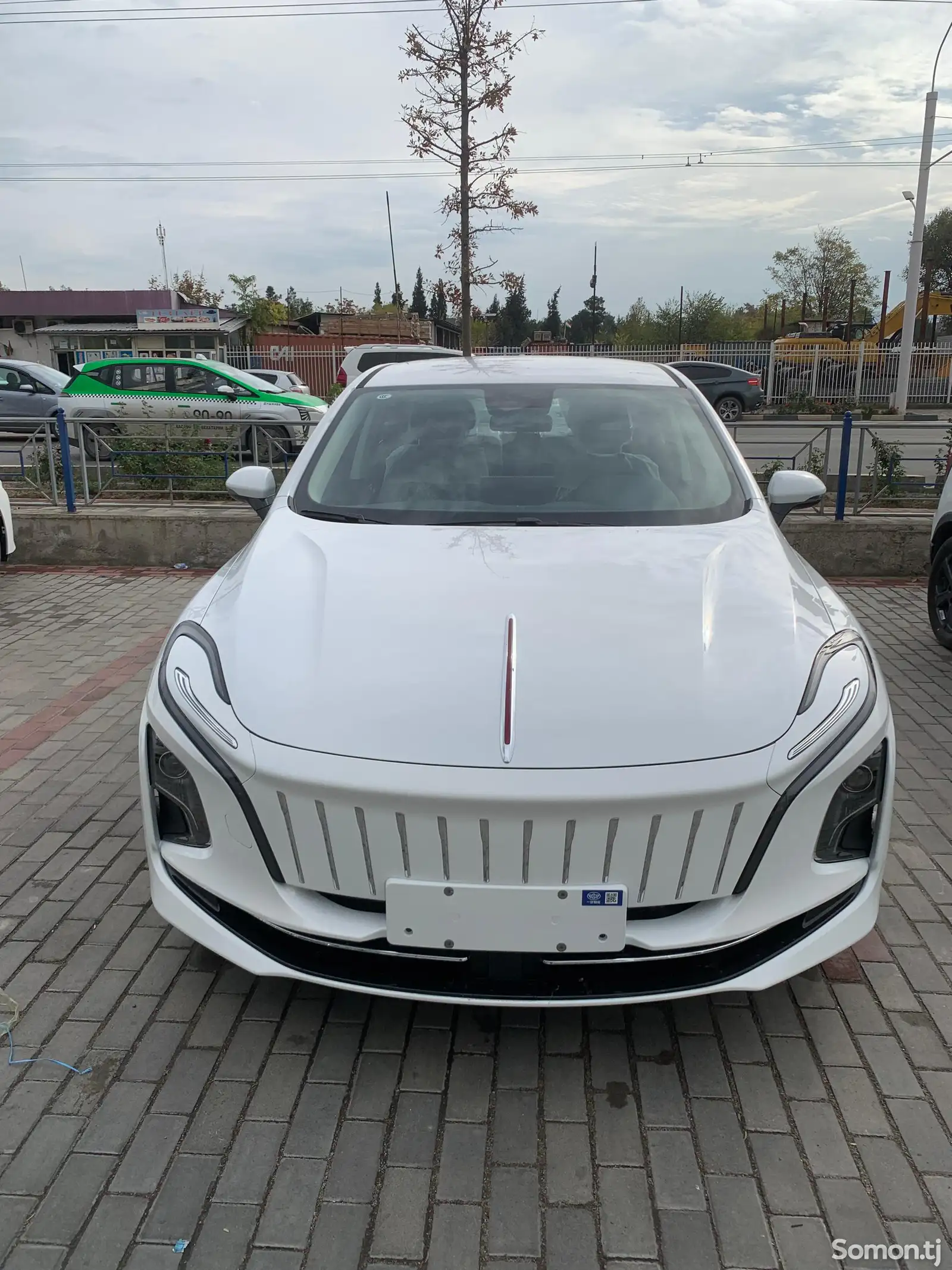 Hongqi E-QM5, 2024-1