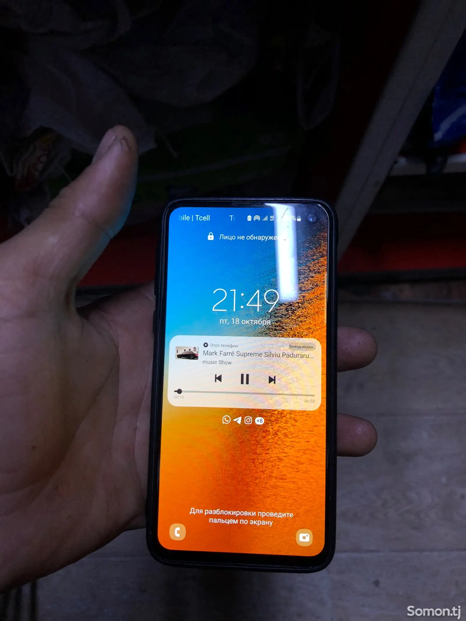 Samsung Galaxy S10e-2