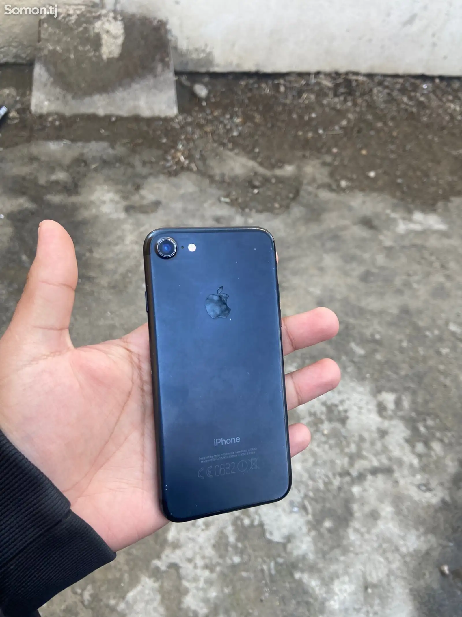 Apple iPhone 7, 32 gb-1