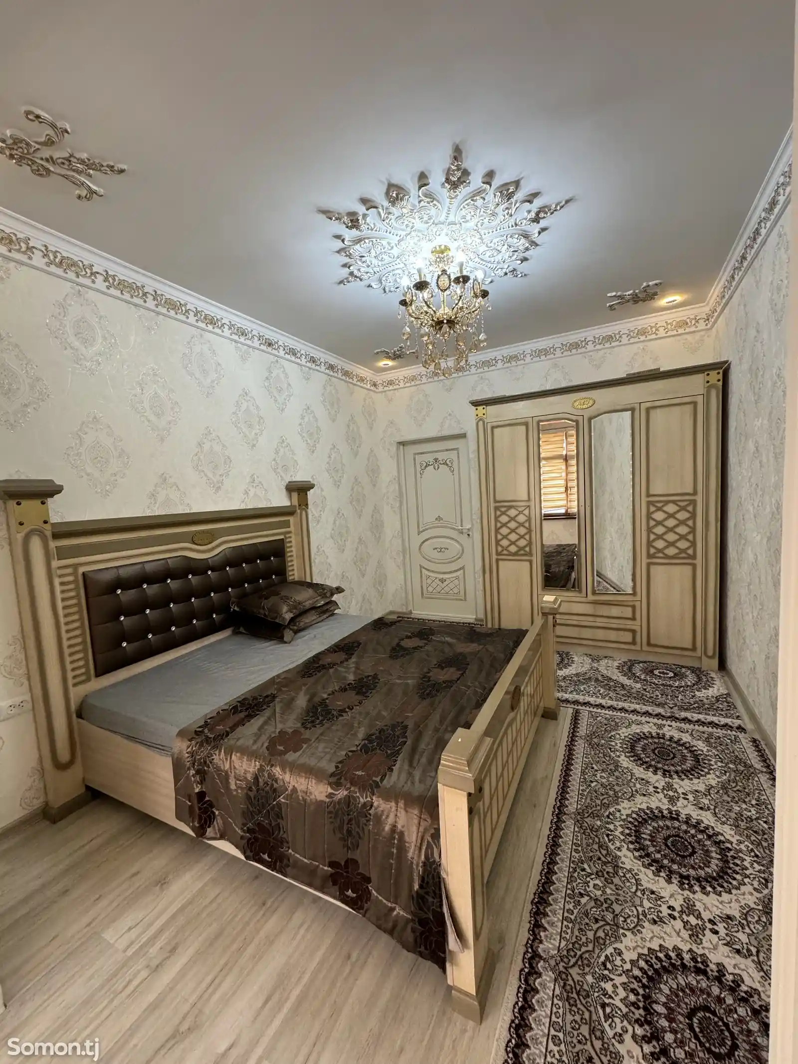 3-комн. квартира, 12 этаж, 94 м², Исмоили Сомони-1