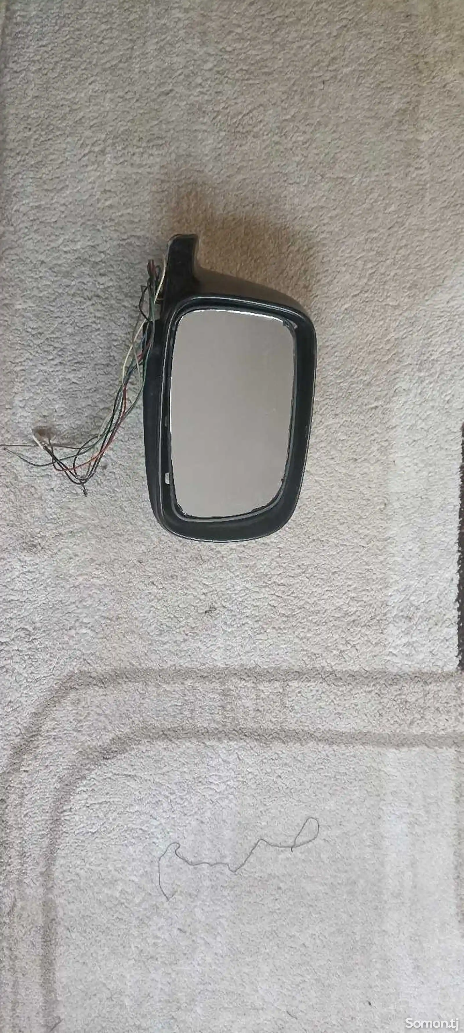 Боковое зеркало от Toyota Avensis-1