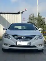 Hyundai Sonata, 2010-2