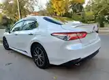 Toyota Camry, 2018-5