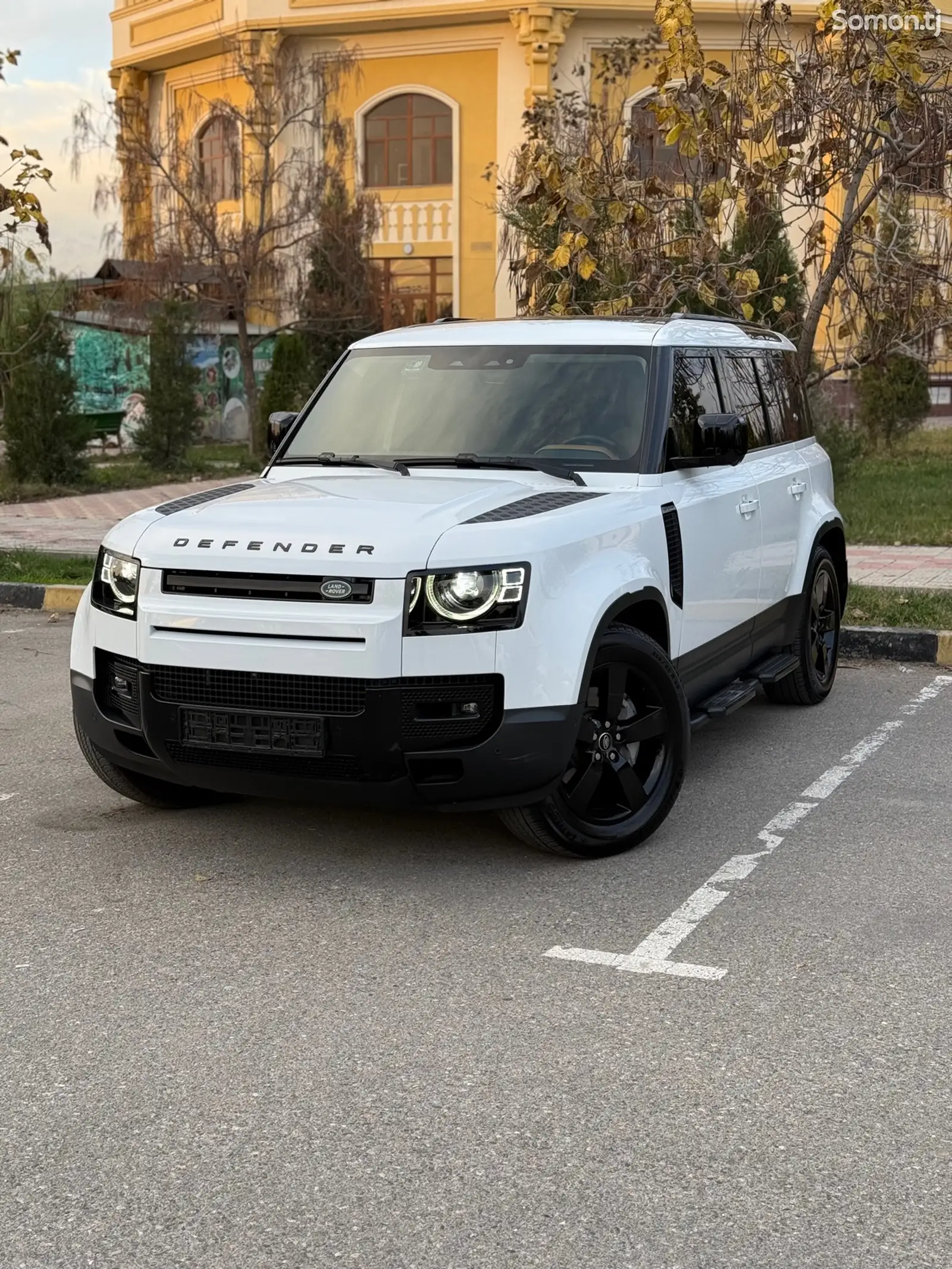 Land Rover Defender, 2023-1